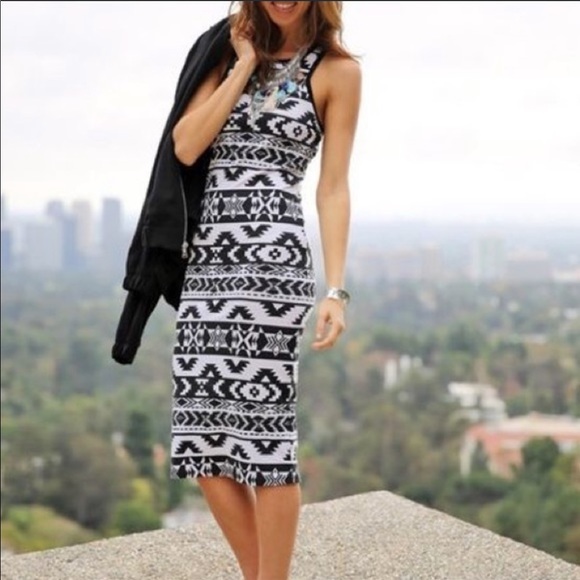 Express Dresses & Skirts - 🖤🤍Express Bodycon Racerback Dress
